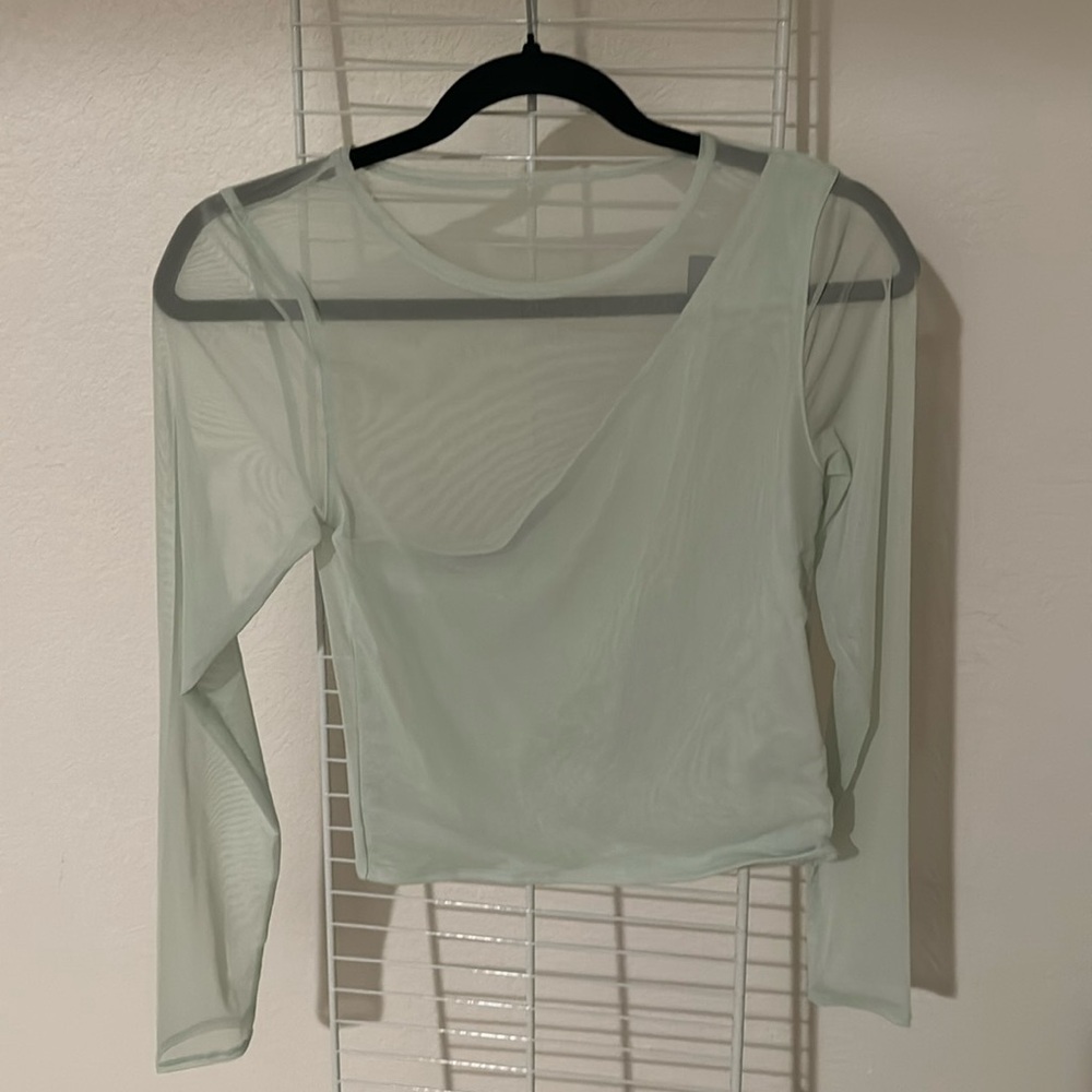 Abercrombie and fitch top